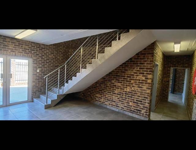 INDUSTRIAL PROPERTY TO RENT IN N4 GATEWAY INDUSTRIAL PARK